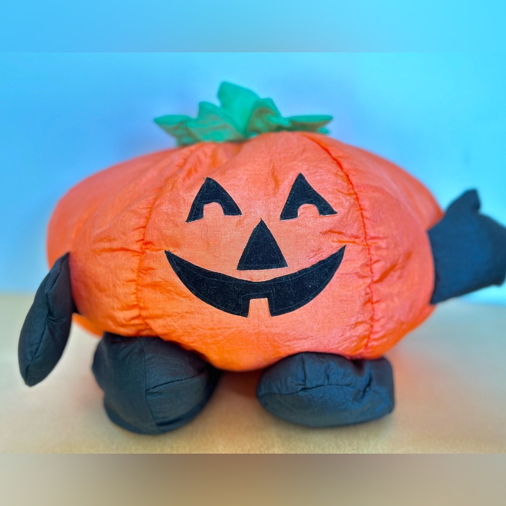 1993 Gibson Nylon Pumpkin Plush Jack o' Lantern Parachute excellent condition